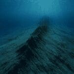 Czym jest grzbiet oceaniczny