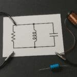 Czym jest obwód RLC